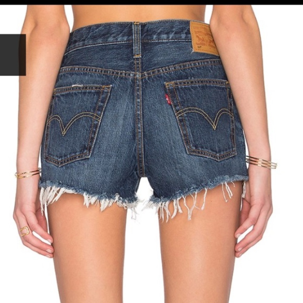 NWOT Levi's High Rise Jean Shorts